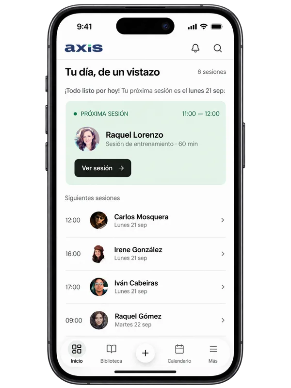 La app Axis en el móvil mostrando las sesiones del día del entrenador